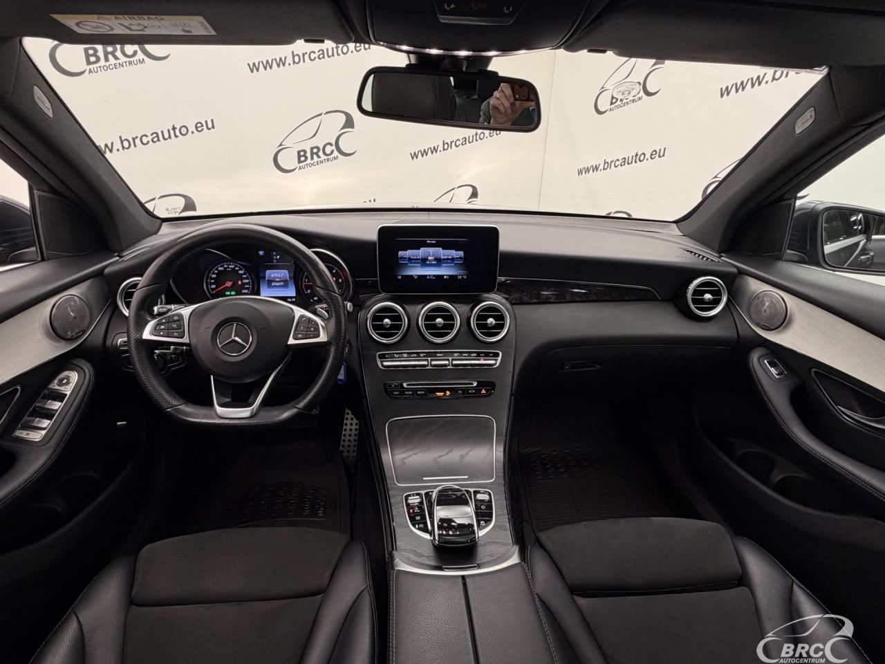 Mercedes-Benz GLC220 | 2