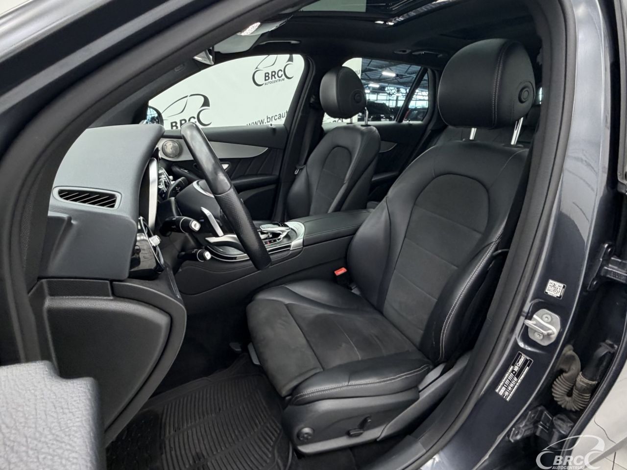 Mercedes-Benz GLC220 | 22