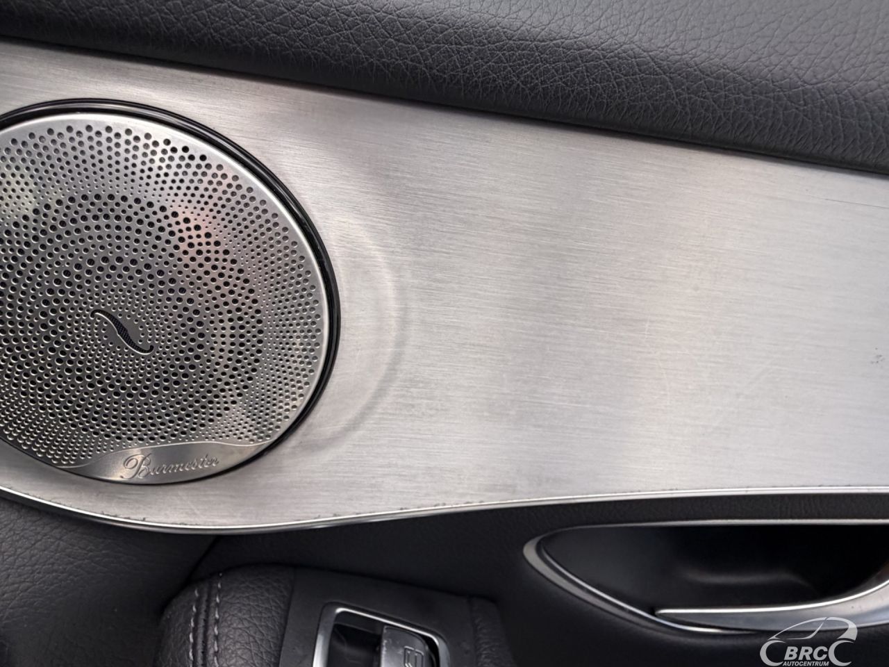 Mercedes-Benz GLC220 | 8