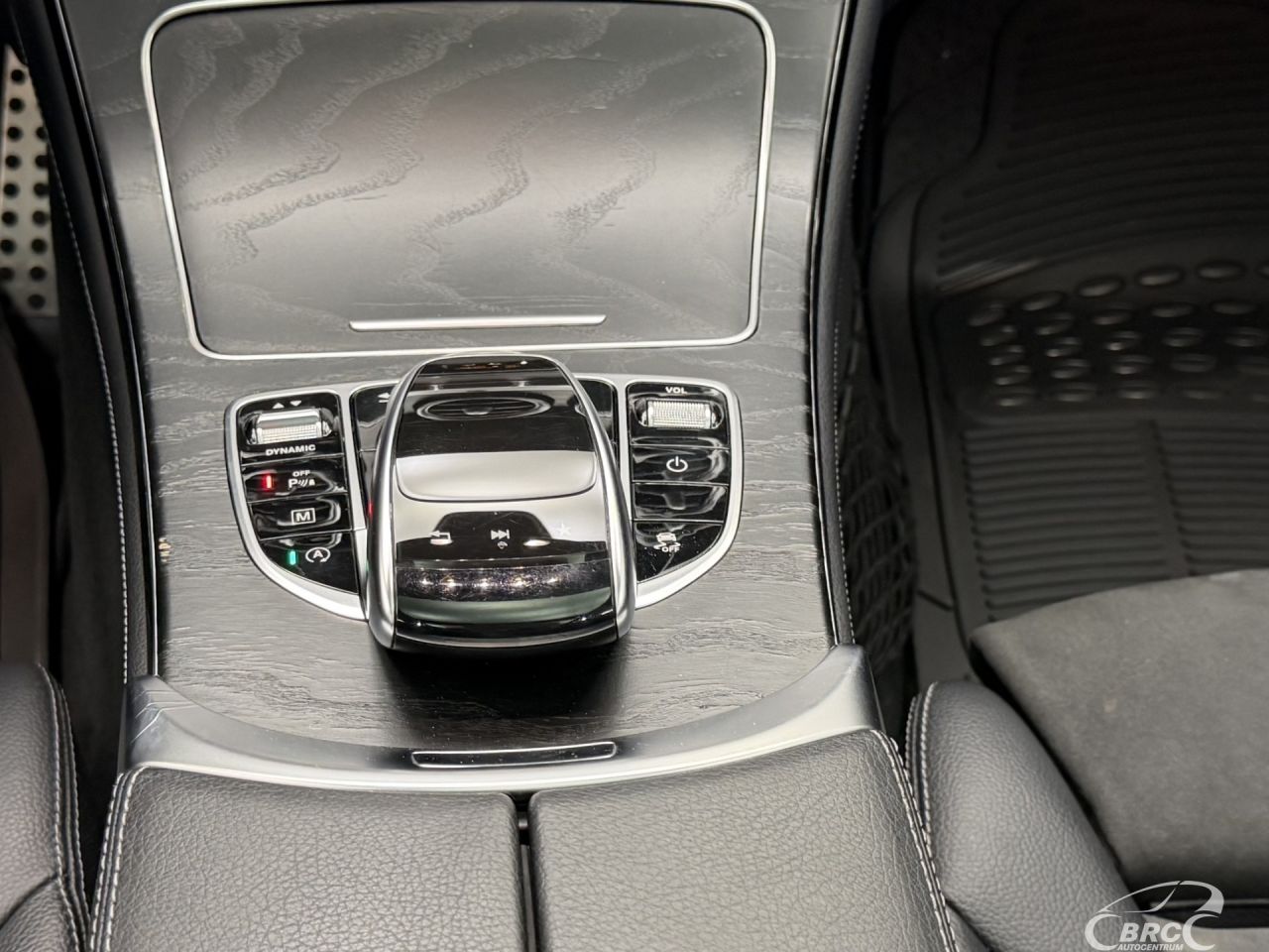 Mercedes-Benz GLC220 | 17