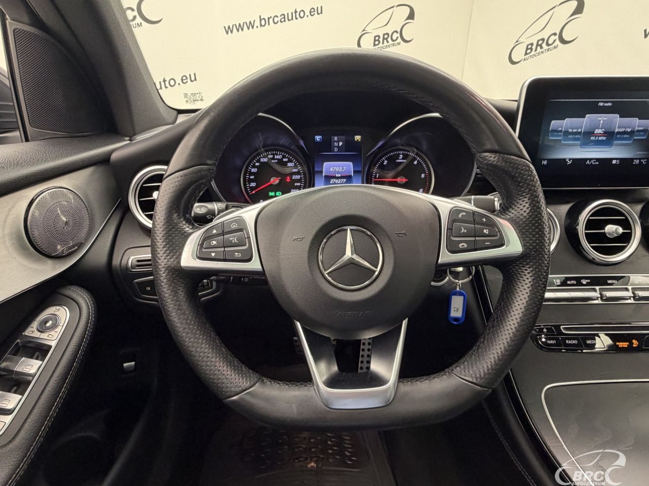 Mercedes-Benz GLC220 | 27