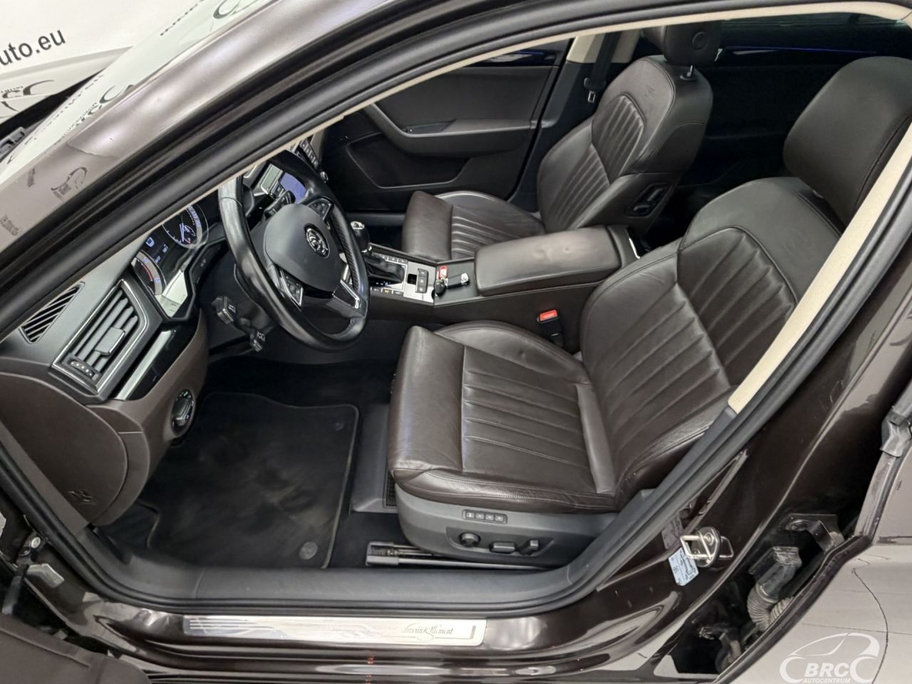 Skoda Superb | 23