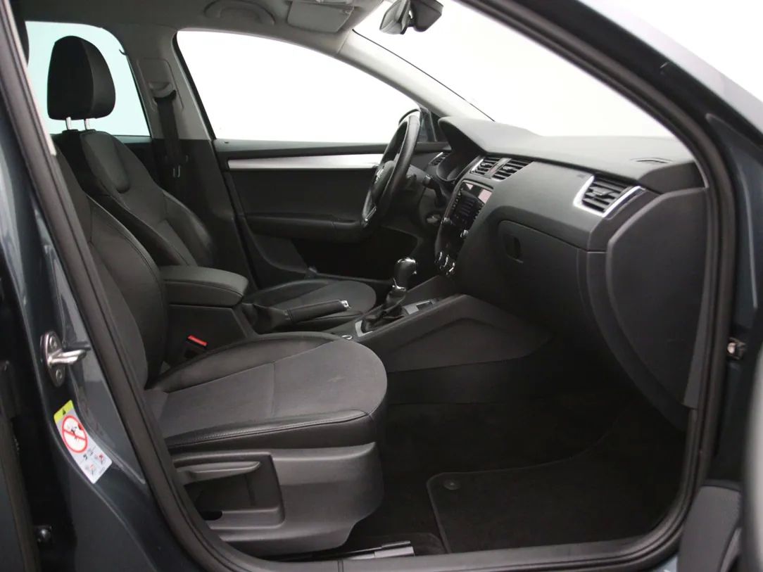 Skoda Octavia | 12