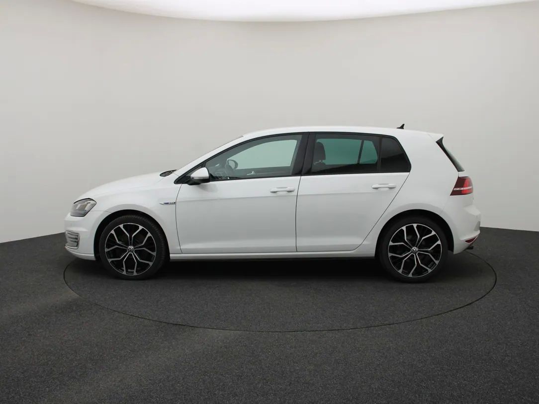 Volkswagen Golf | 5