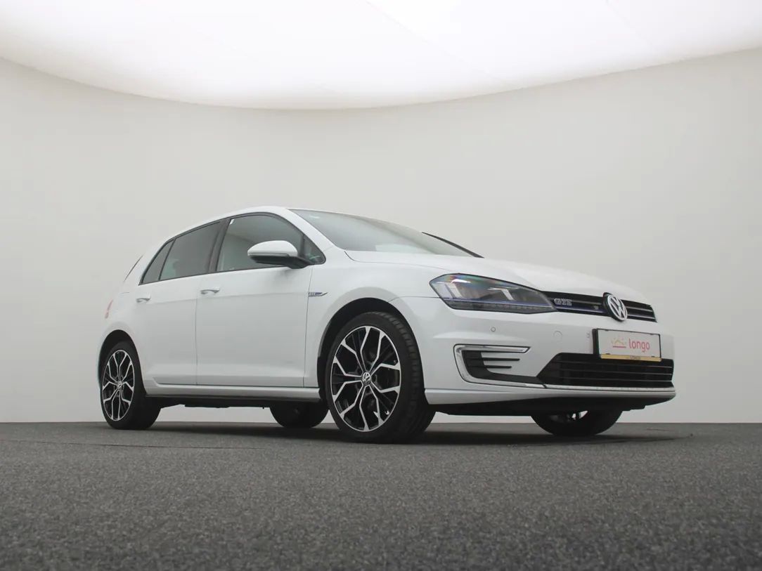 Volkswagen Golf | 10