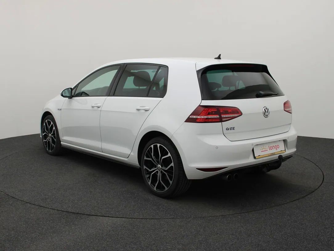 Volkswagen Golf | 6