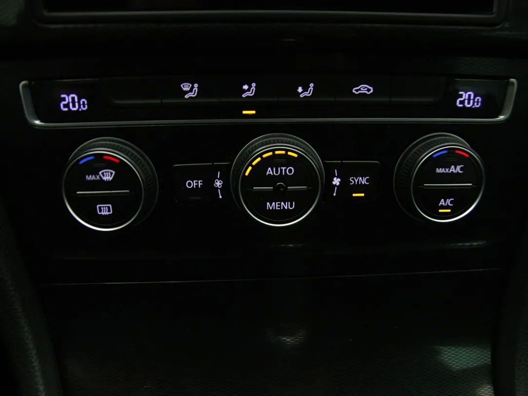 Volkswagen Golf | 18