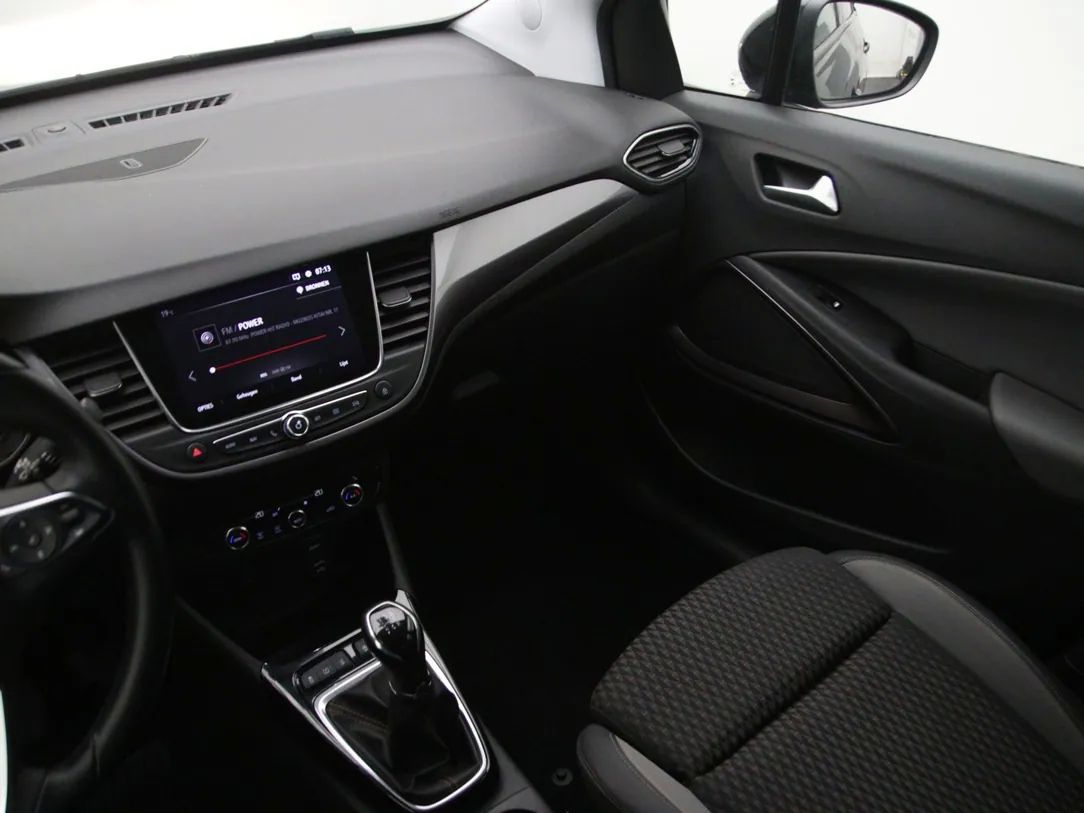 Opel Crossland X | 17