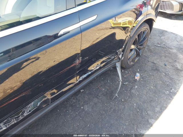 Tesla Model X | 22