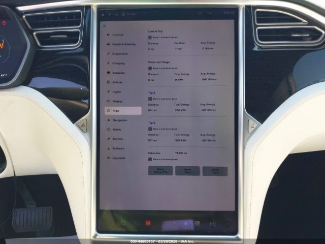 Tesla Model X | 17