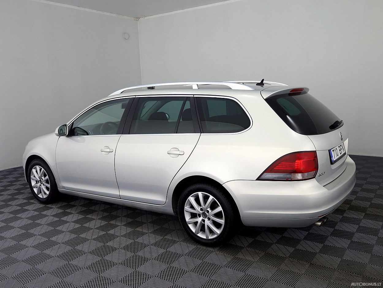 Volkswagen Golf | 3