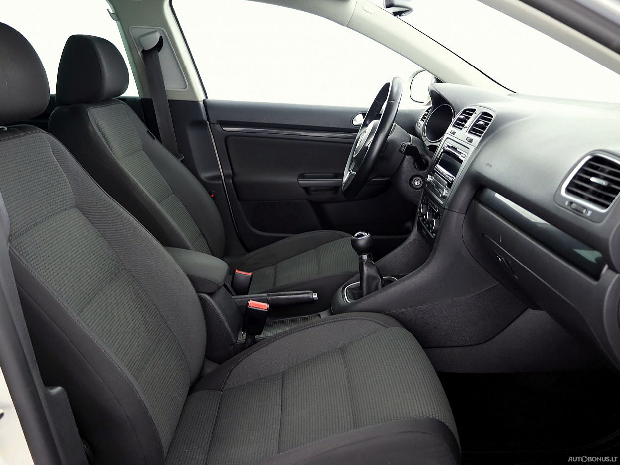 Volkswagen Golf | 5
