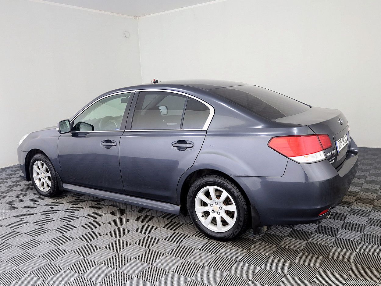 Subaru Legacy | 3