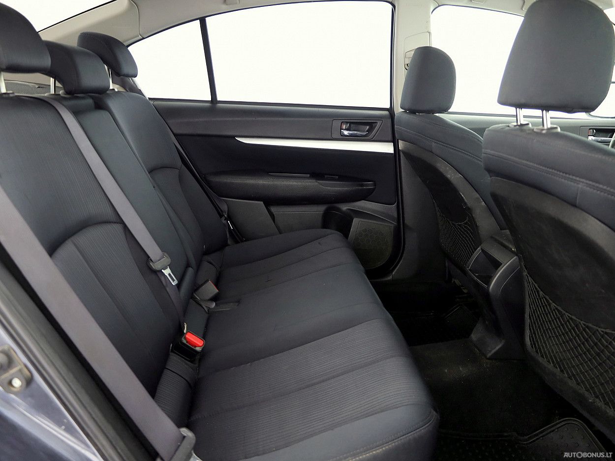 Subaru Legacy | 6