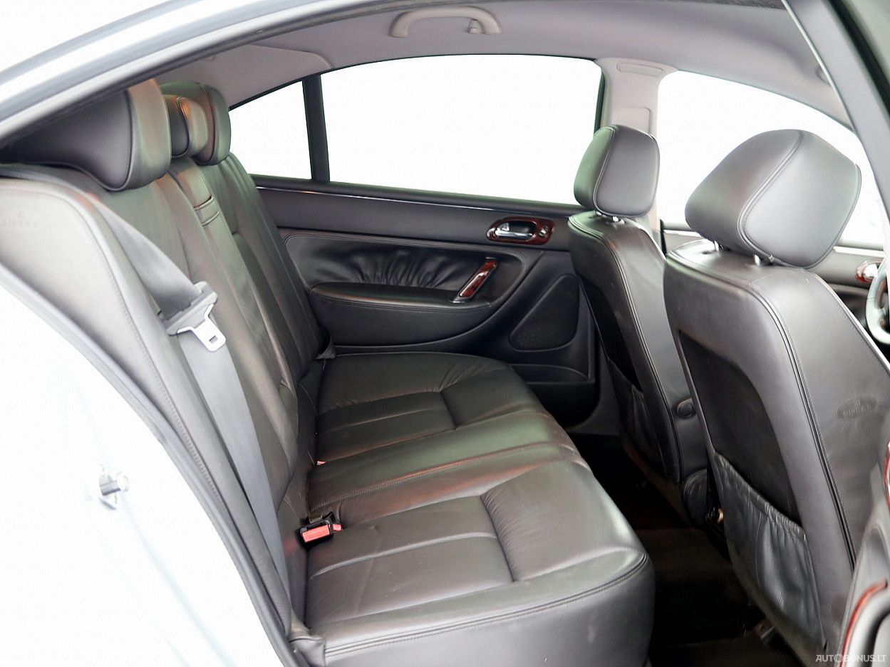 Peugeot 607 | 6