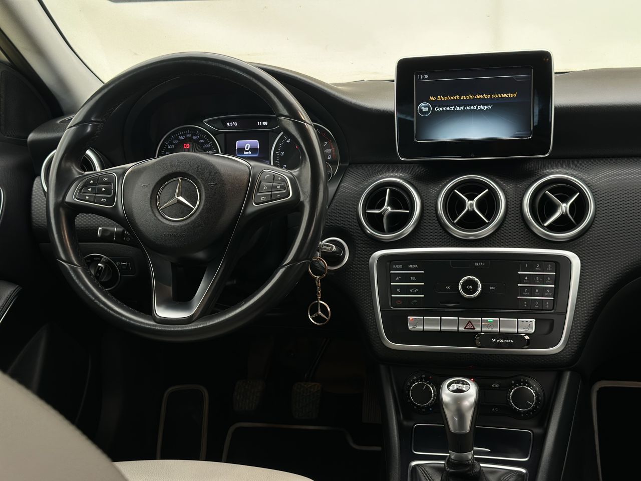 Mercedes-Benz A200 | 13