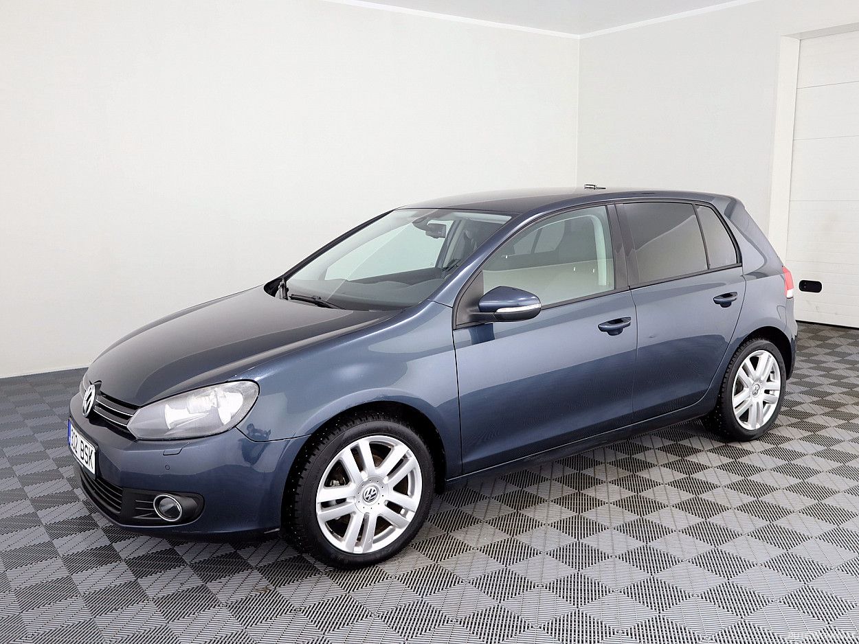 Volkswagen Golf | 1