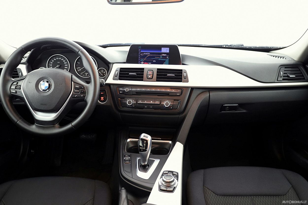 BMW 320 | 4