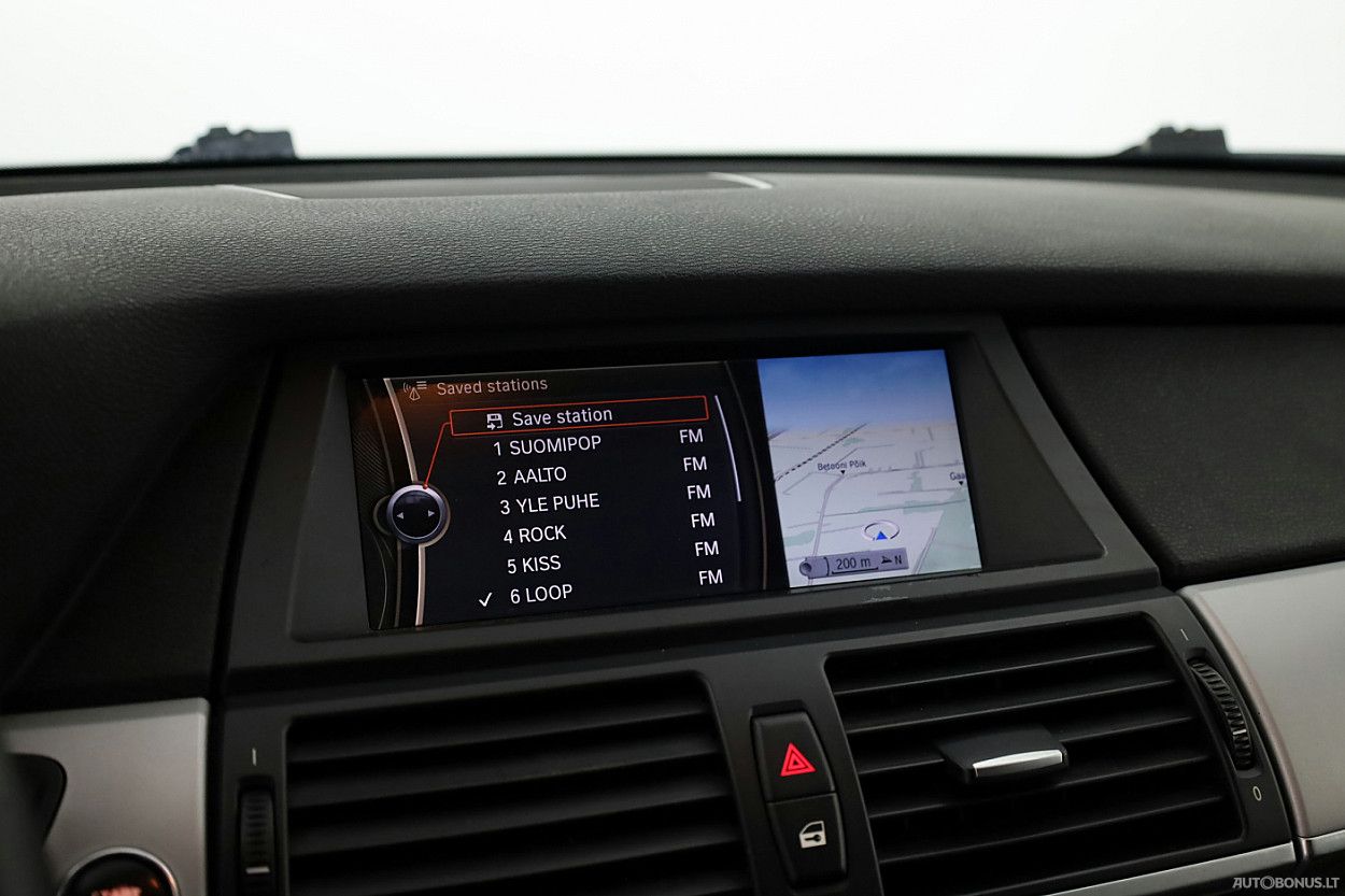 BMW X5 | 8