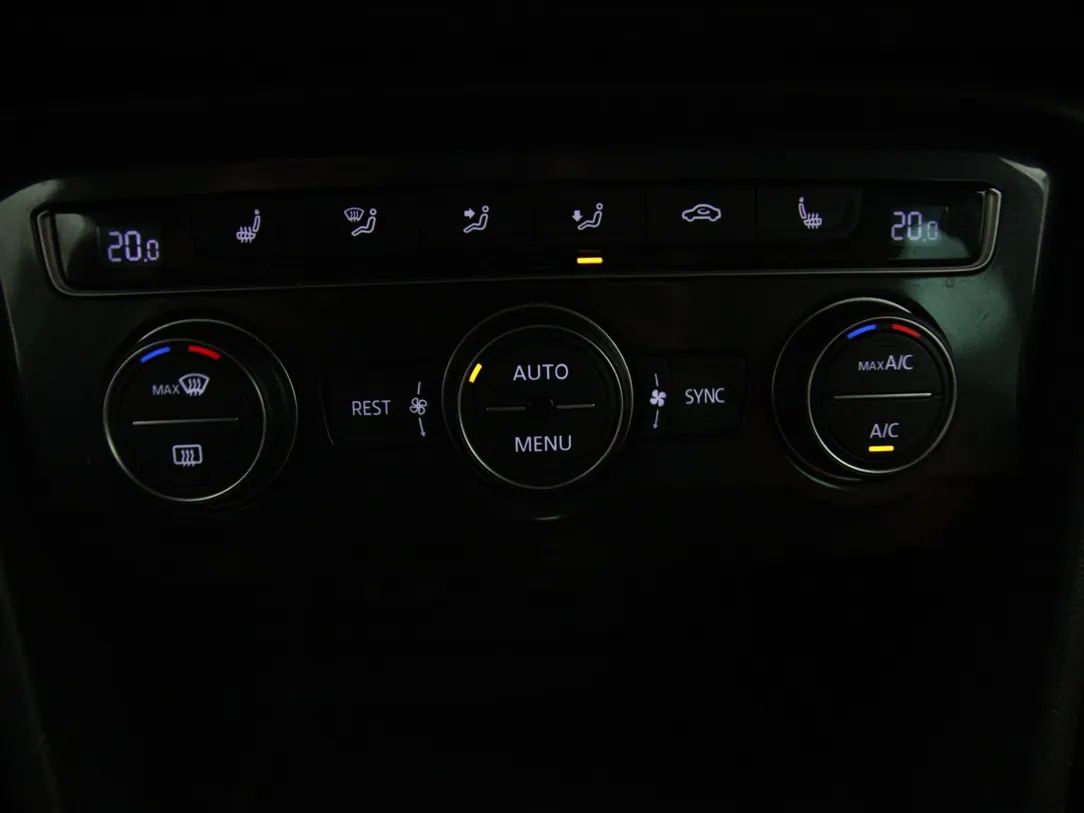 Volkswagen Tiguan | 19