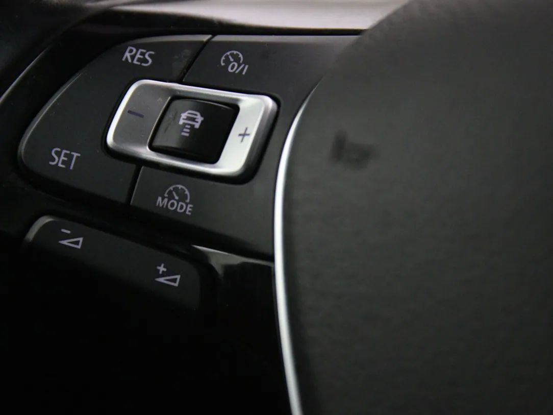 Volkswagen Tiguan | 29