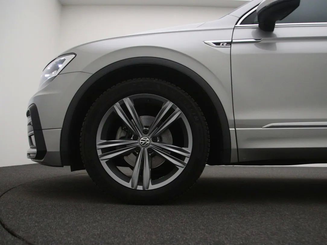 Volkswagen Tiguan | 27