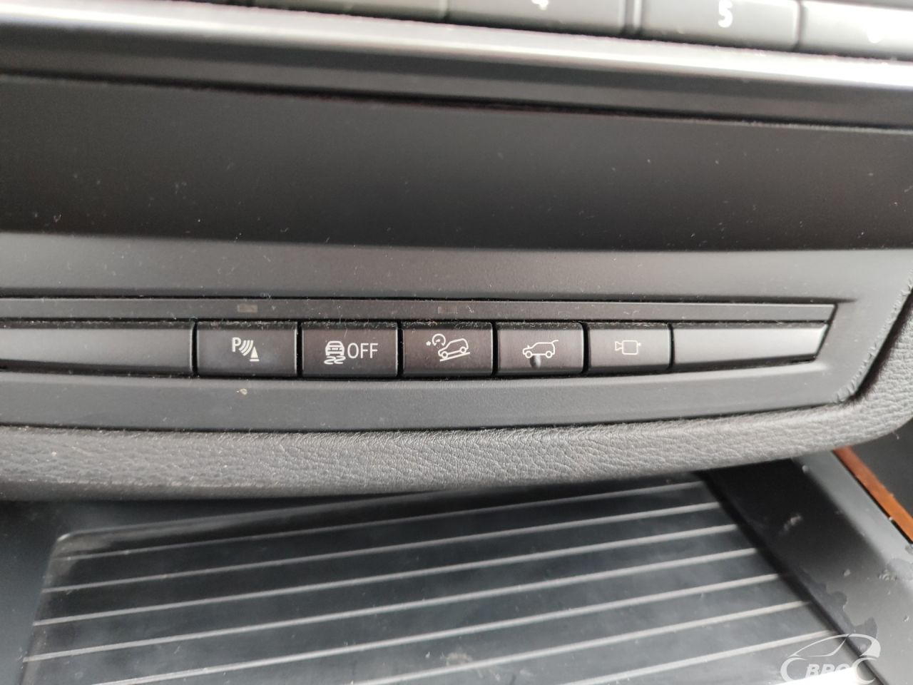 BMW X5 | 24