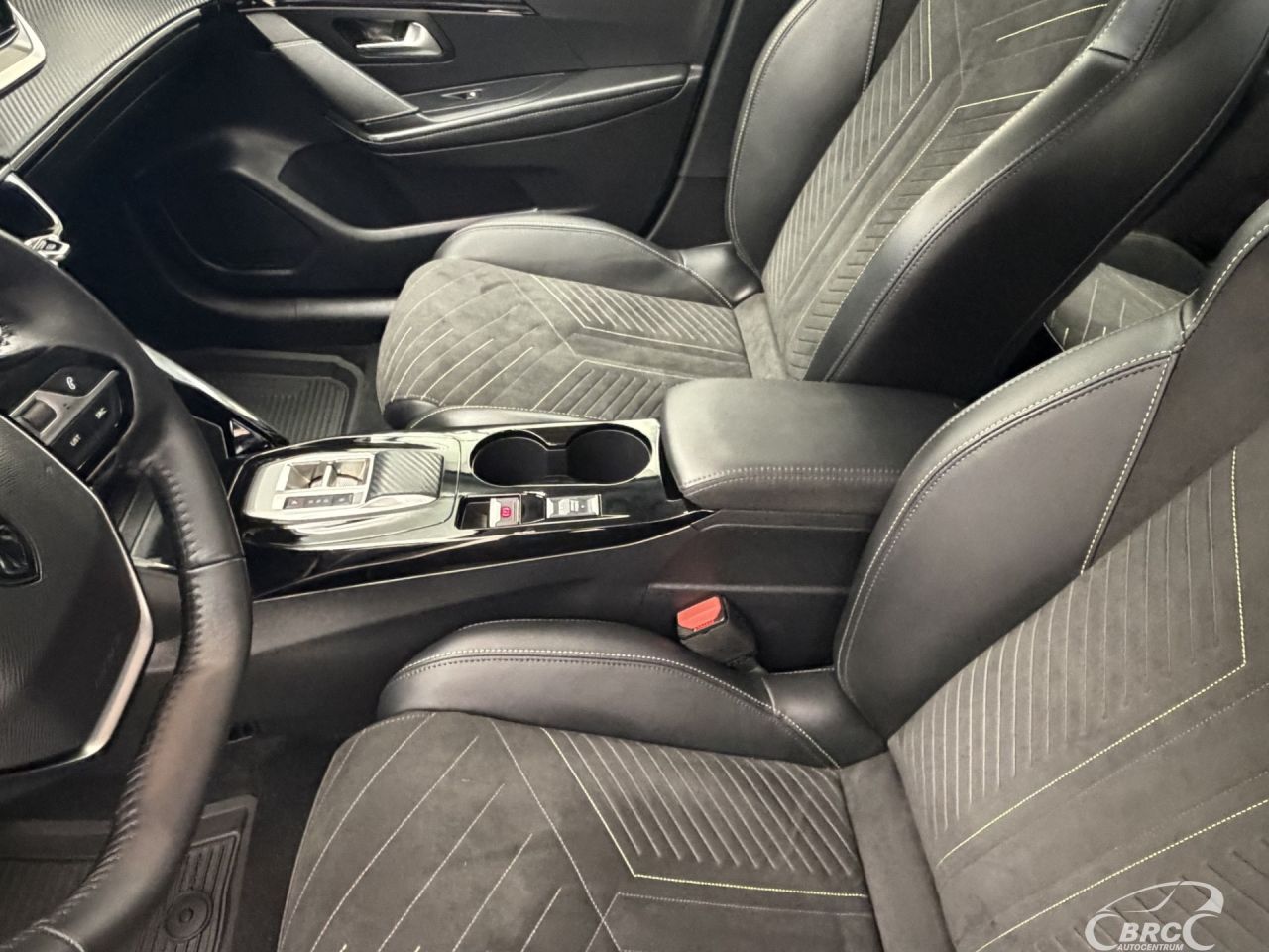 Peugeot 208 | 22