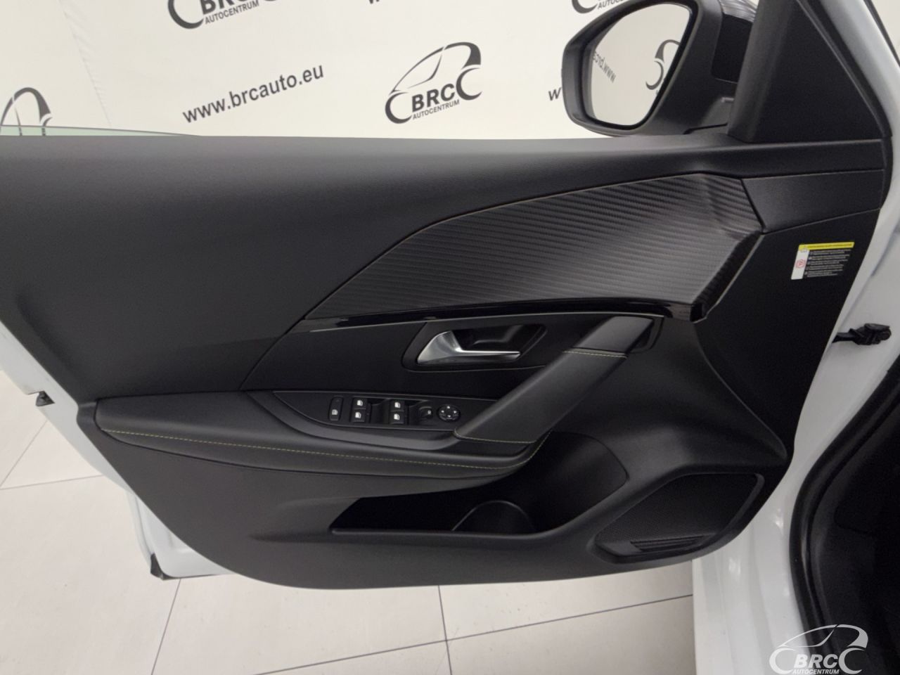 Peugeot 208 | 18