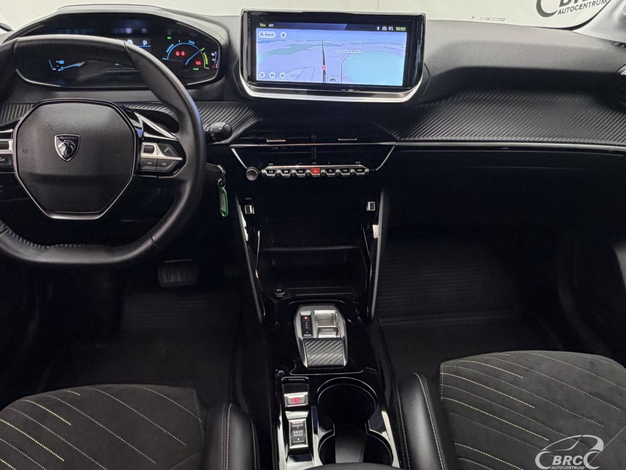 Peugeot 208 | 13