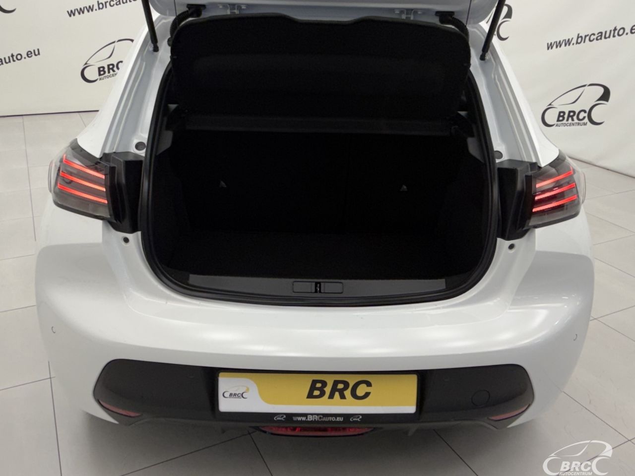 Peugeot 208 | 37