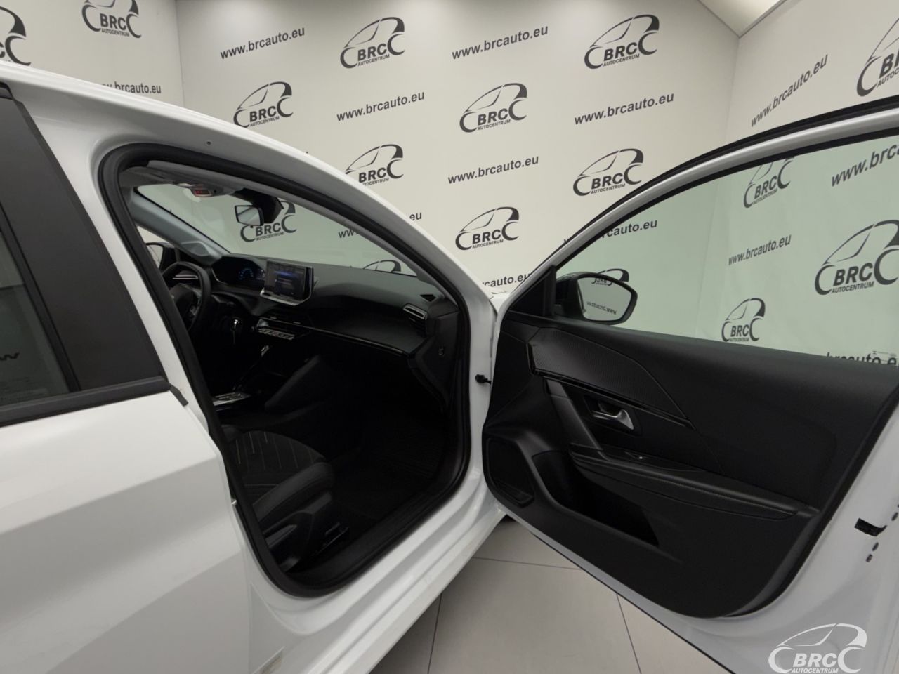 Peugeot 208 | 7