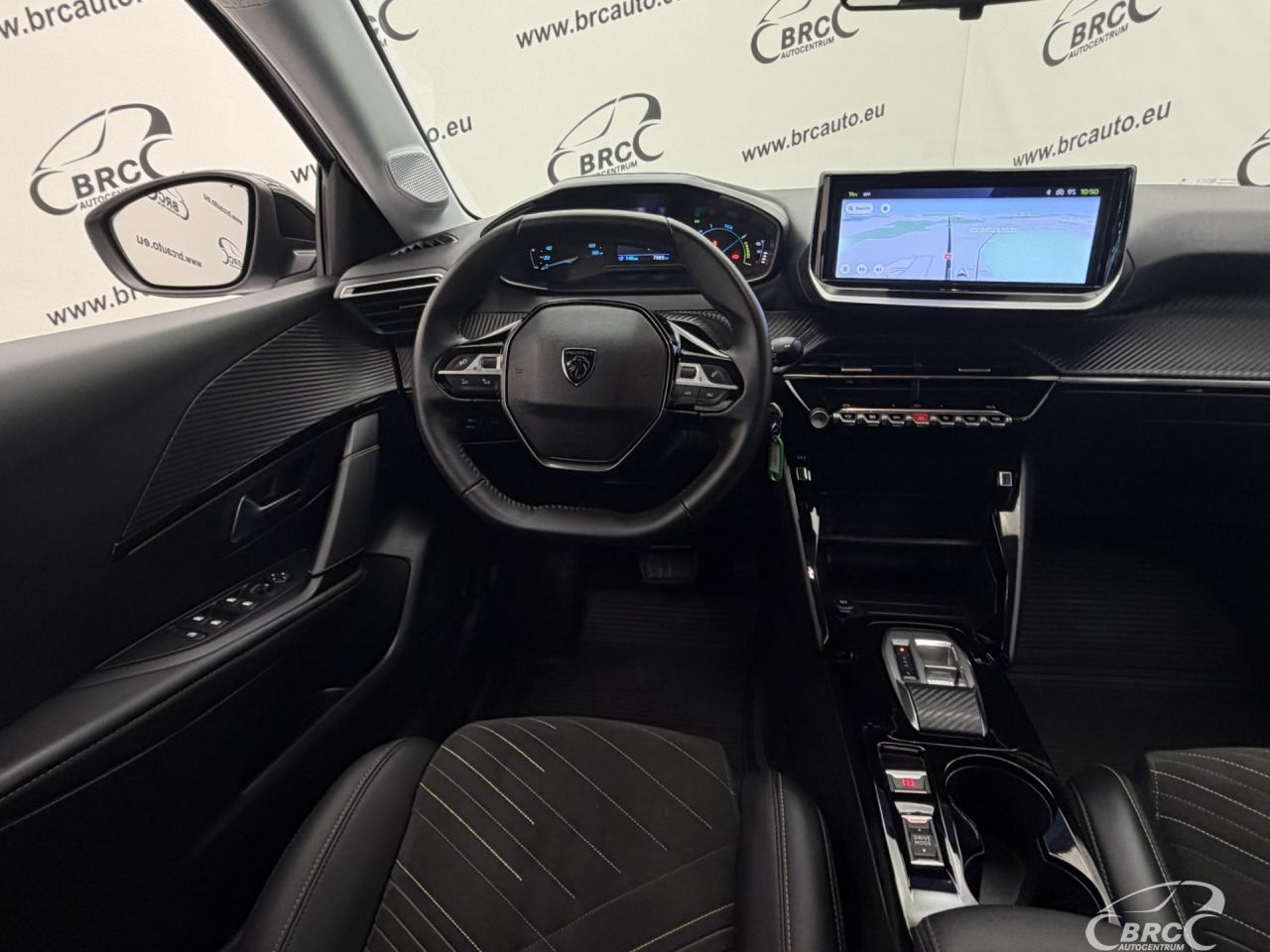 Peugeot 208 | 12