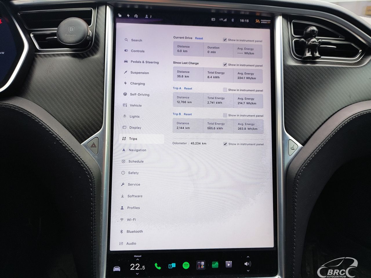 Tesla Model S | 37