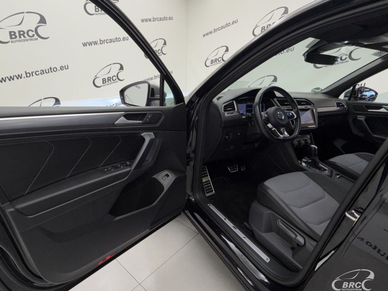Volkswagen Tiguan | 16