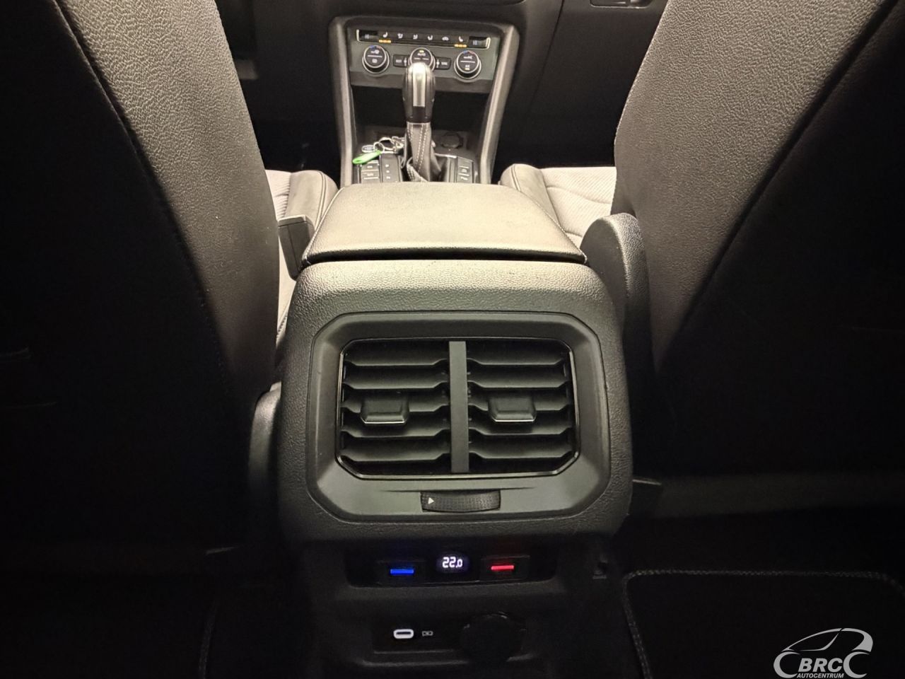Volkswagen Tiguan | 11