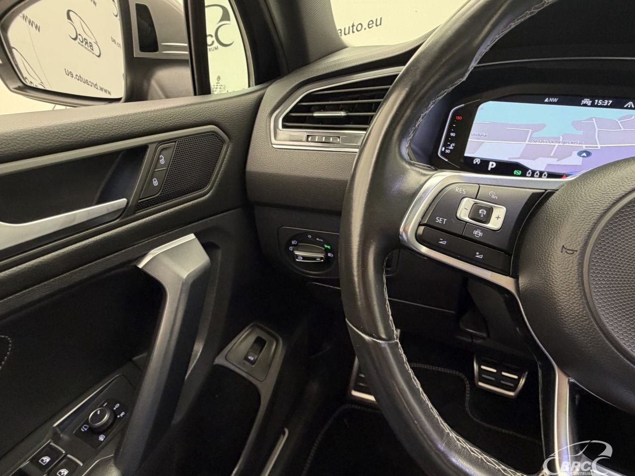 Volkswagen Tiguan | 27