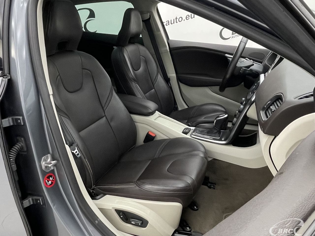 Volvo V40 | 5