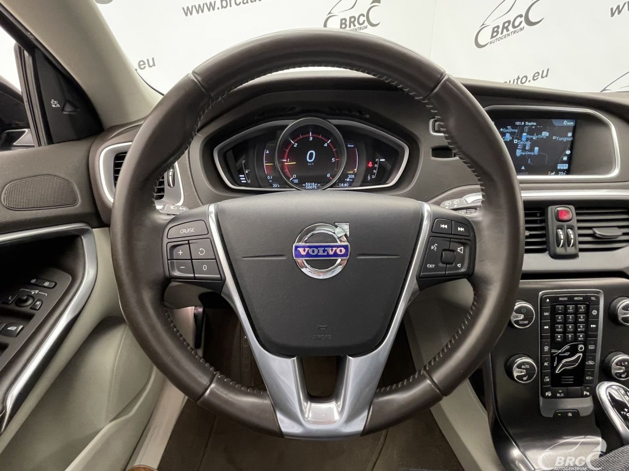 Volvo V40 | 27