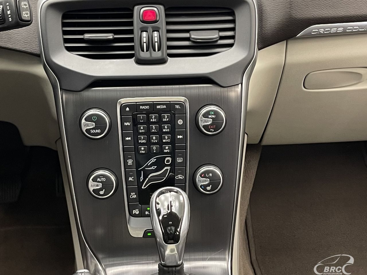 Volvo V40 | 15