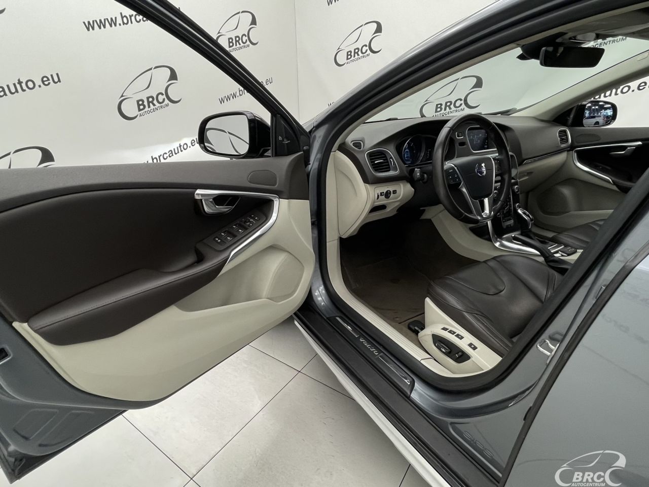 Volvo V40 | 17