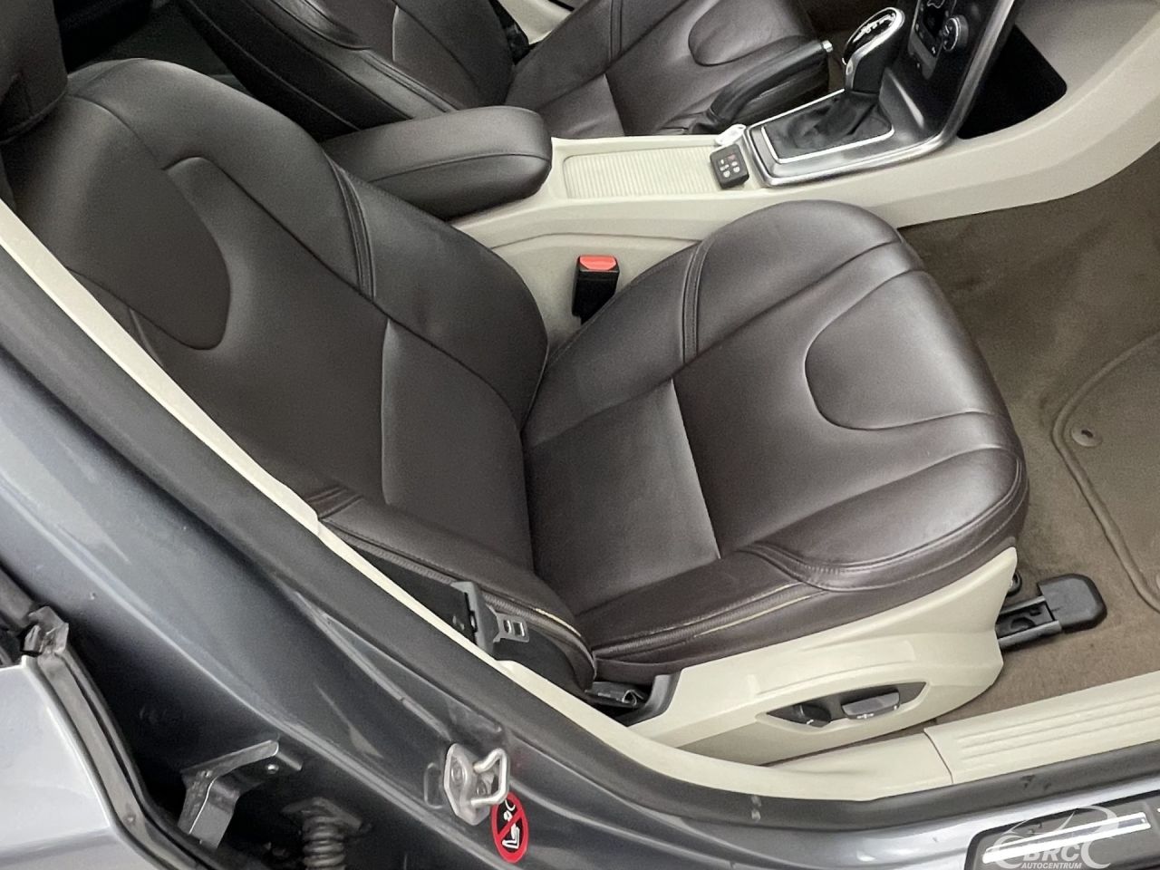Volvo V40 | 3