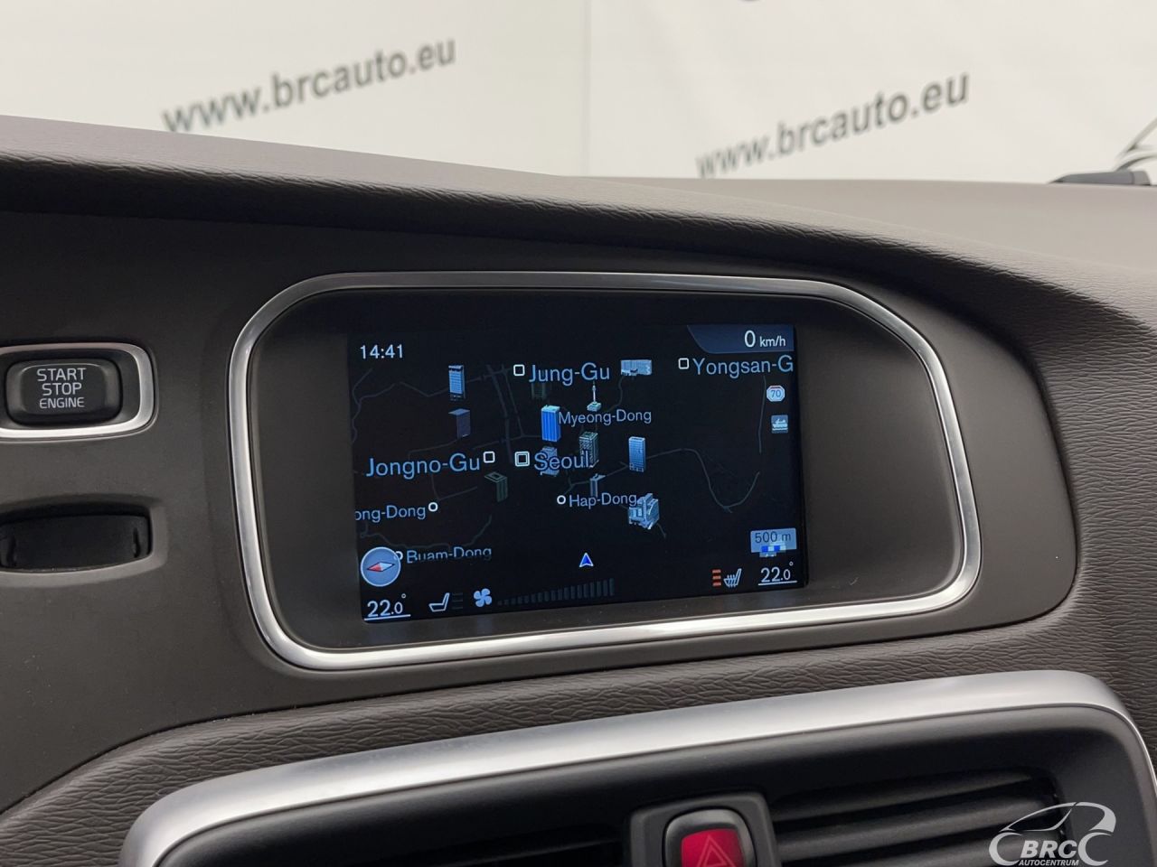 Volvo V40 | 38