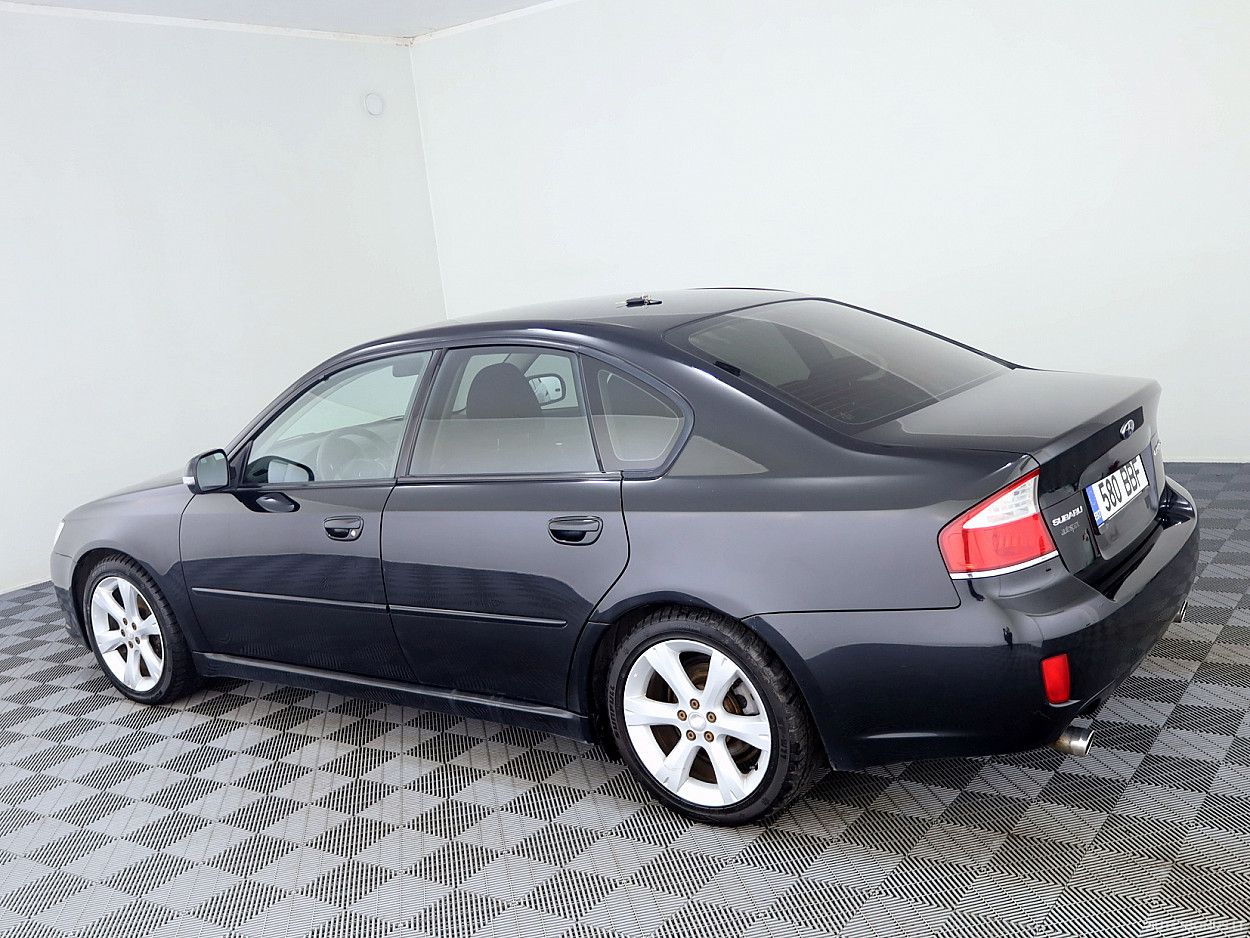 Subaru Legacy | 3