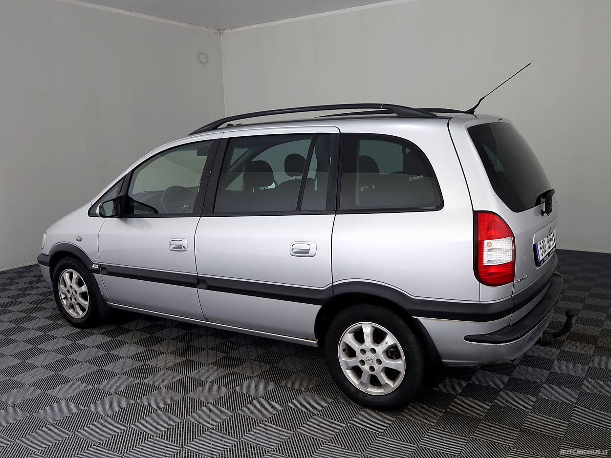 Opel Zafira | 3