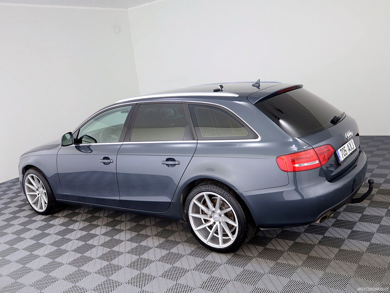 Audi A4 | 3