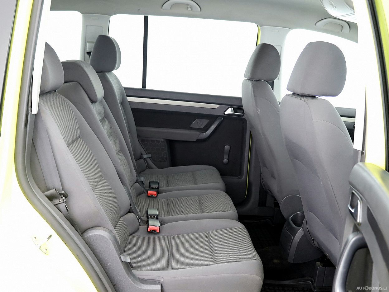 Volkswagen Touran | 6