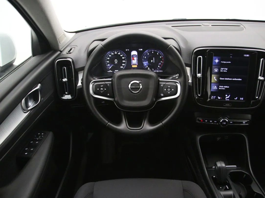 Volvo XC40 | 16