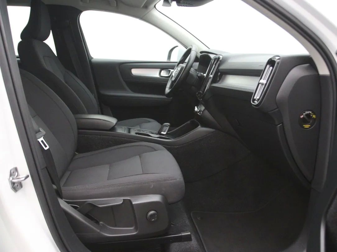 Volvo XC40 | 13
