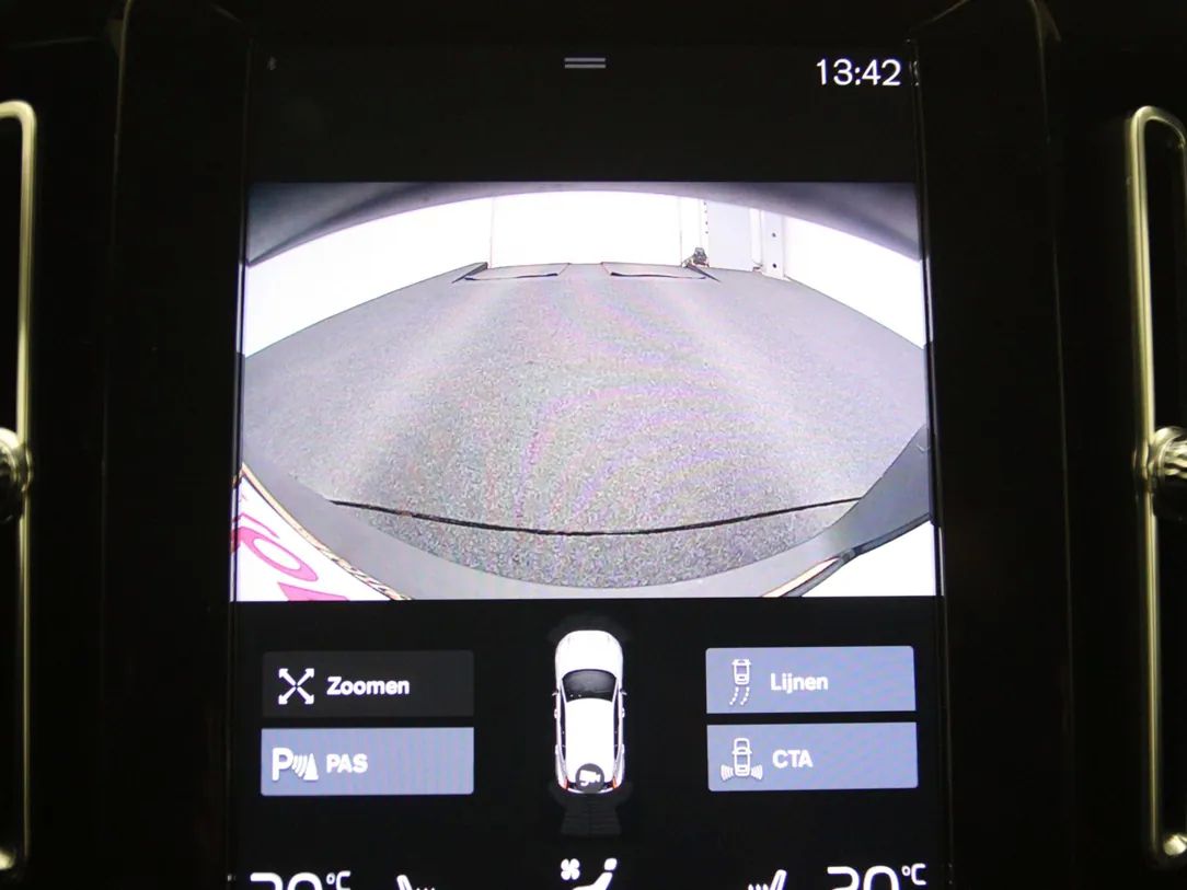 Volvo XC40 | 24